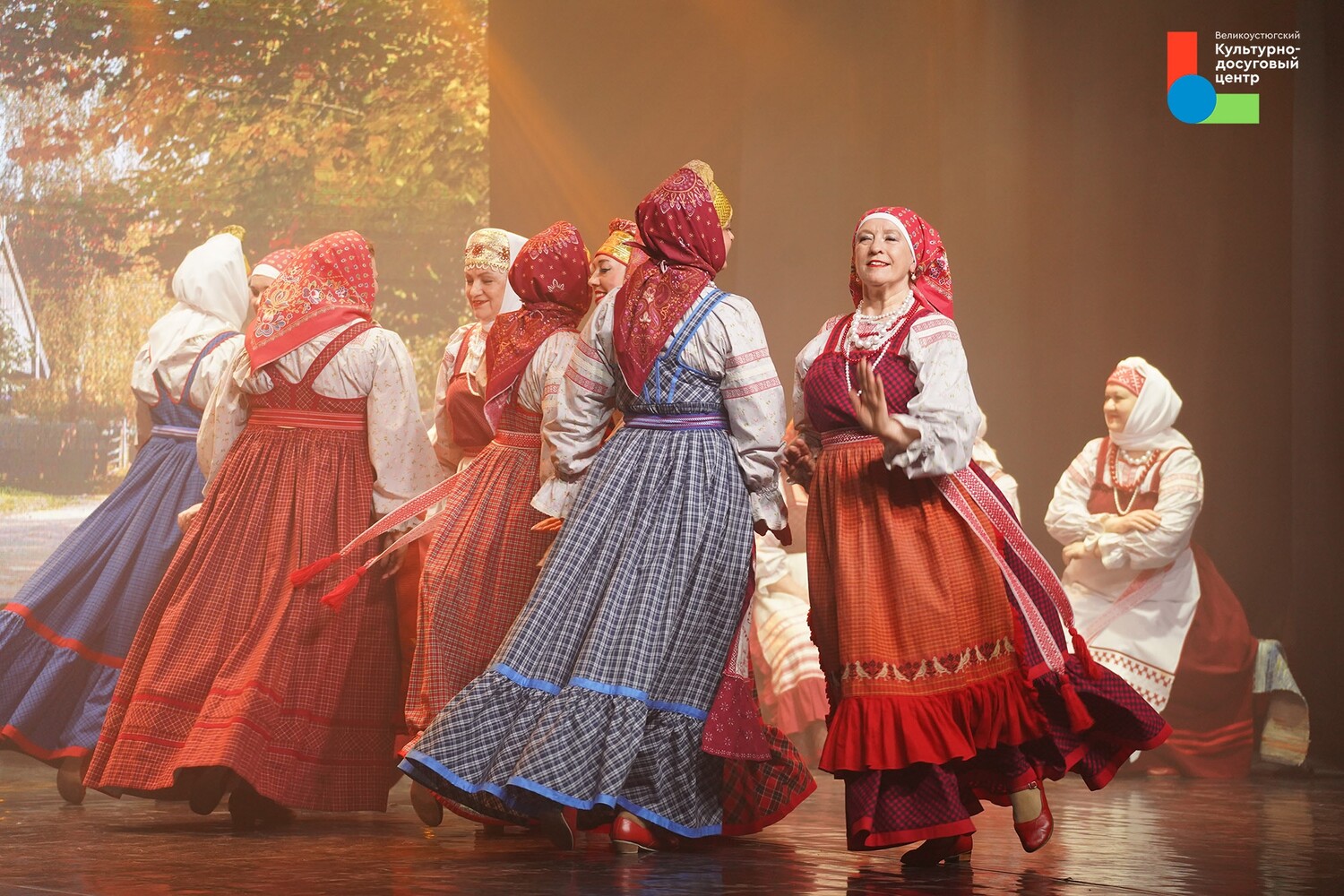 Юбилей в кругу друзей! «В пляс! Юбилейные заигрыши «Играньице»»: когда народный танец оживает на сцене!